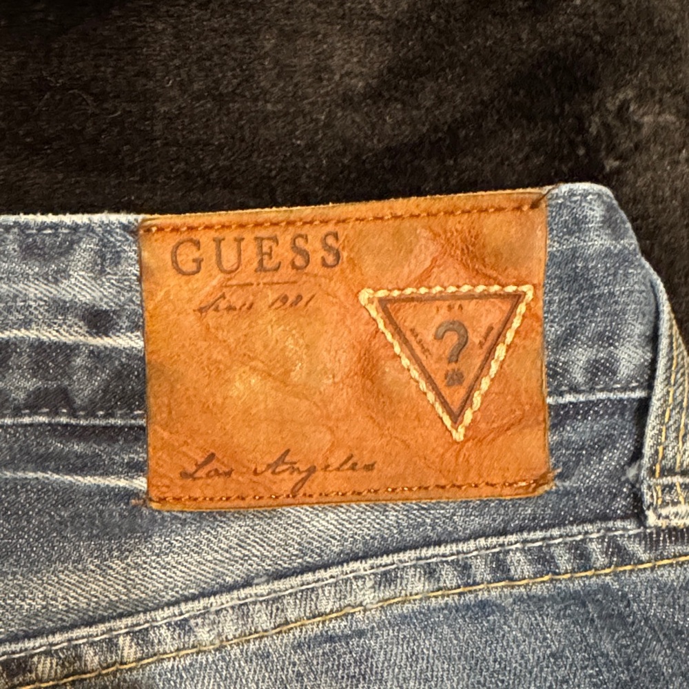 Vintage GUESS Men's Distressed Denim Jeans - Picture 10 of 13